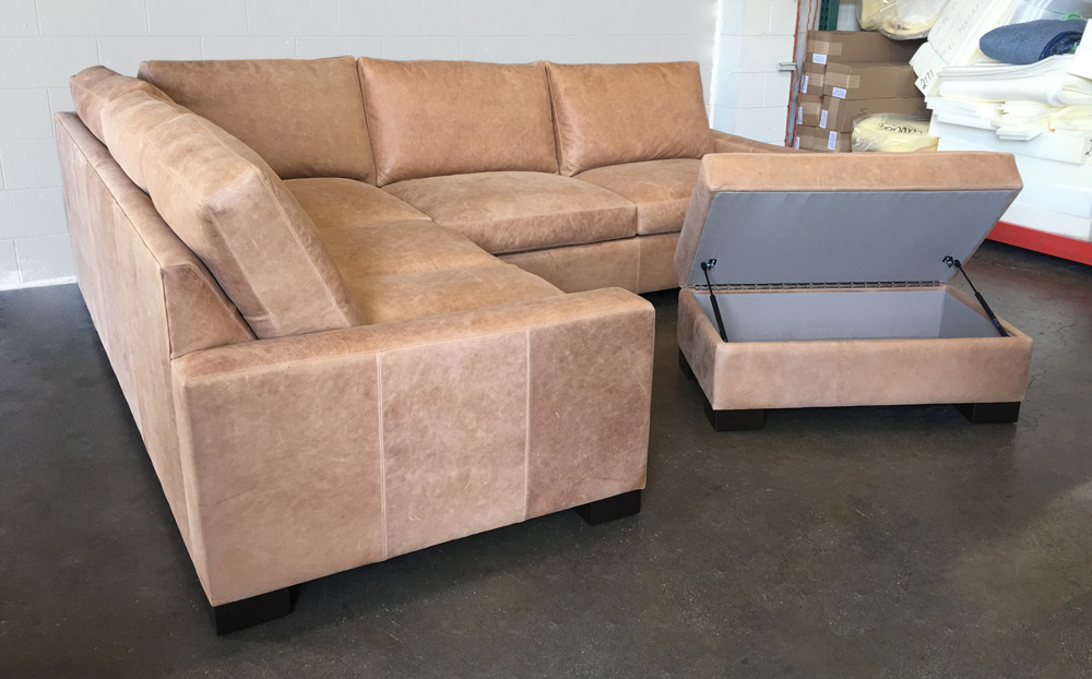 Braxton Mini L Sectional with Storage Cocktail Ottoman in Burnham Beige Leather