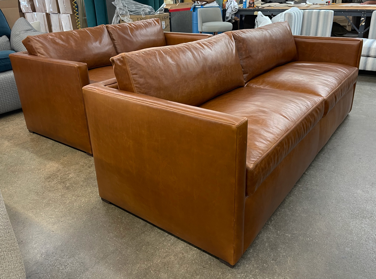Oscar 8ft Leather Sofa in Italian Mont Blanc Caramel Leather - LAF front view