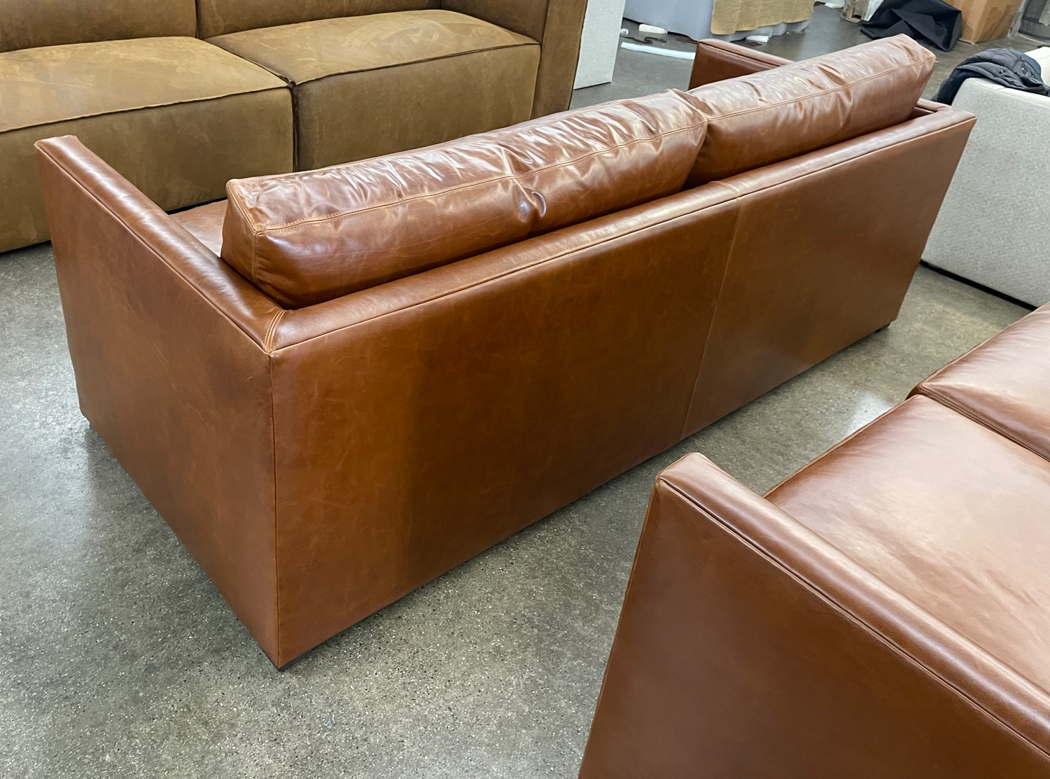 Oscar 8ft Leather Sofa in Italian Mont Blanc Caramel Leather - RAF rear view