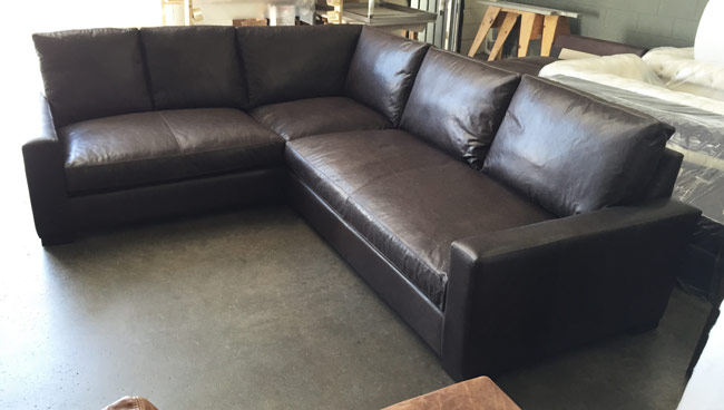 Front Right view of the Braxton Mini L Sectional Sofa in Italian Berkshire Anthracite Leather